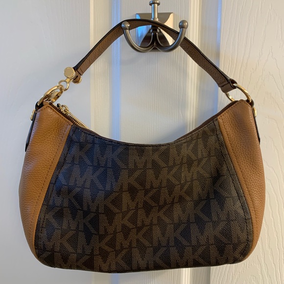 💛🤎Michael Kors handbag🤎💛 - Picture 3 of 7